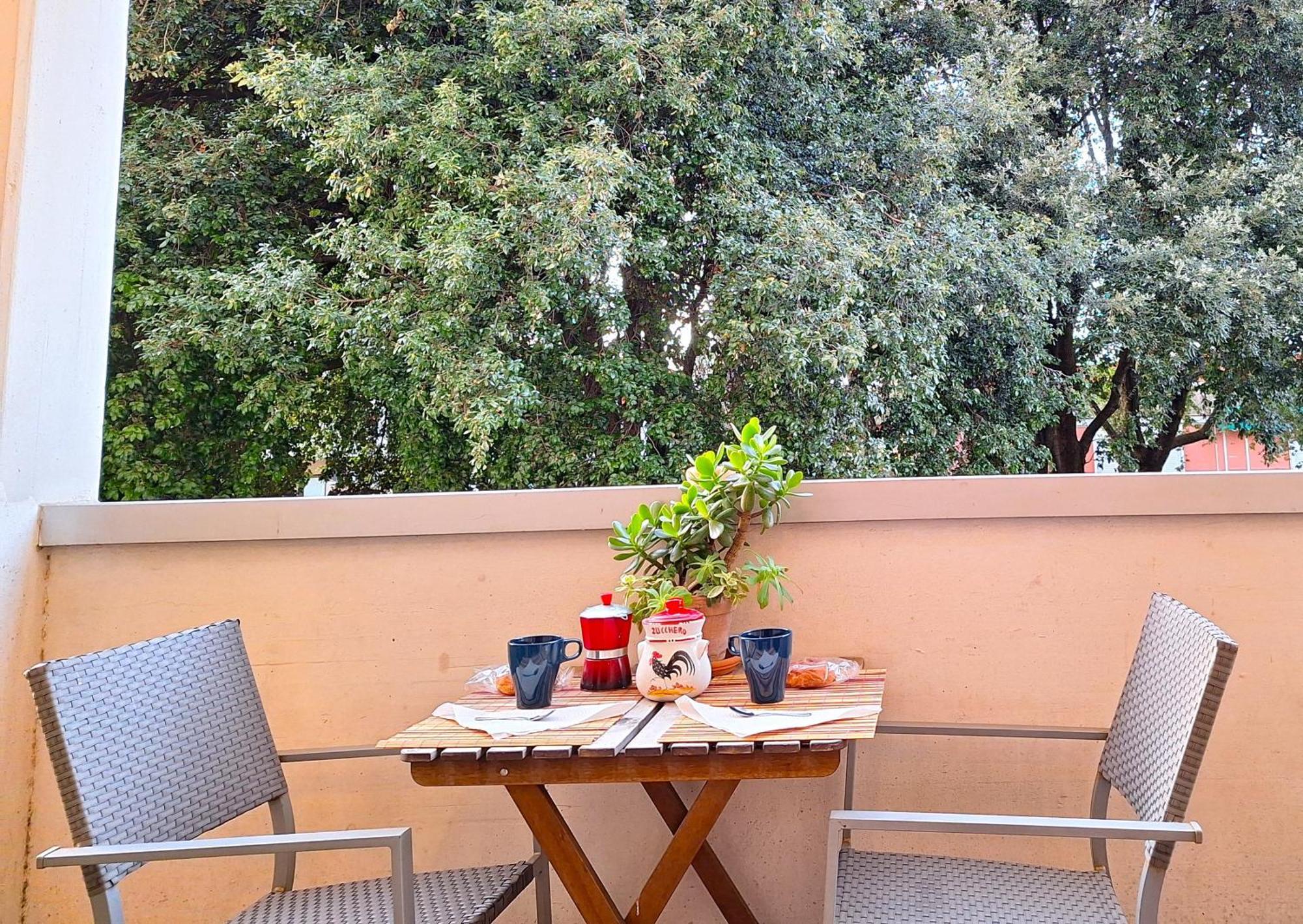 Palazzo Wanny Free Parking & Terrace Apartment Florence Luaran gambar