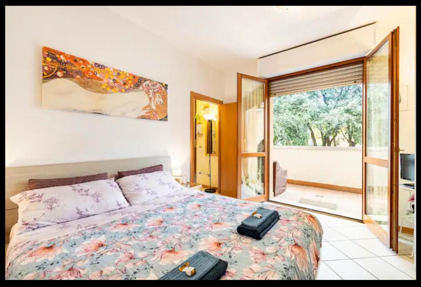 Palazzo Wanny Free Parking & Terrace Apartment Florence Luaran gambar